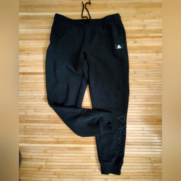 Reebok Black Jogger Pants with Pockets. Large - Picture 10 of 10